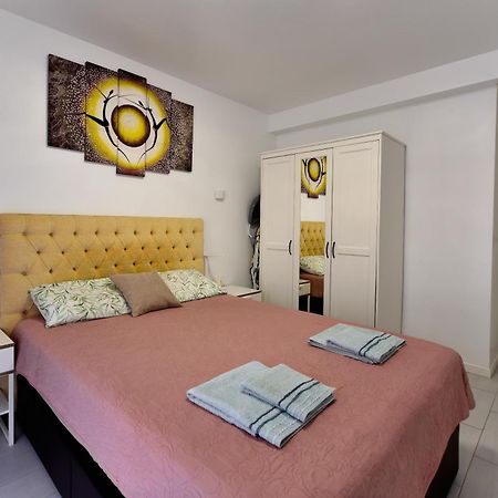 Apartamento Garbinet Alicante Bagian luar foto